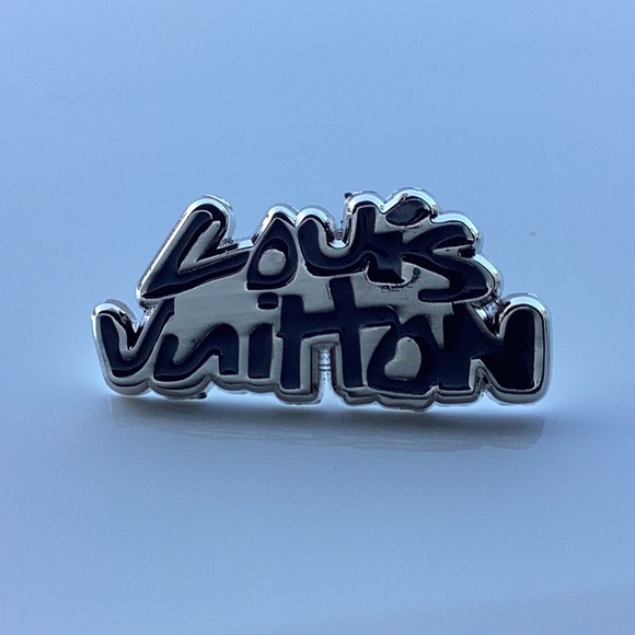 Louis Vuitton Jewelry - 🖤Louis Vuitton Graffiti Volez Series Brooch/Pin🖤